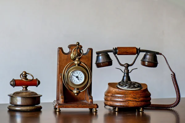 Top 10 Antiques That Hold Their Value in Today’s Market